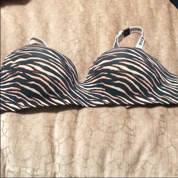 💕FIRM💕VICTORIA SECRET-NWT Padded Bra(38D)